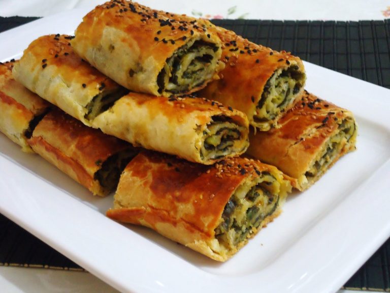 Katmerli Pazı Böreği Tarifi, Nasıl Yapılır? Edirne Yemekleri, Pratik