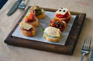 bruschetta-1357024_1920