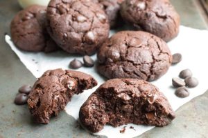 6803974_chocolate-brownie-cookies_237feee5_m