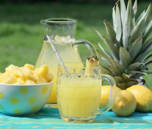 Drink-Recipe-Pineapple-Lemonade-4-2-