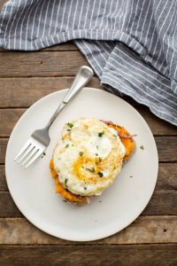 butternut_squash_toast_with_fried_egg