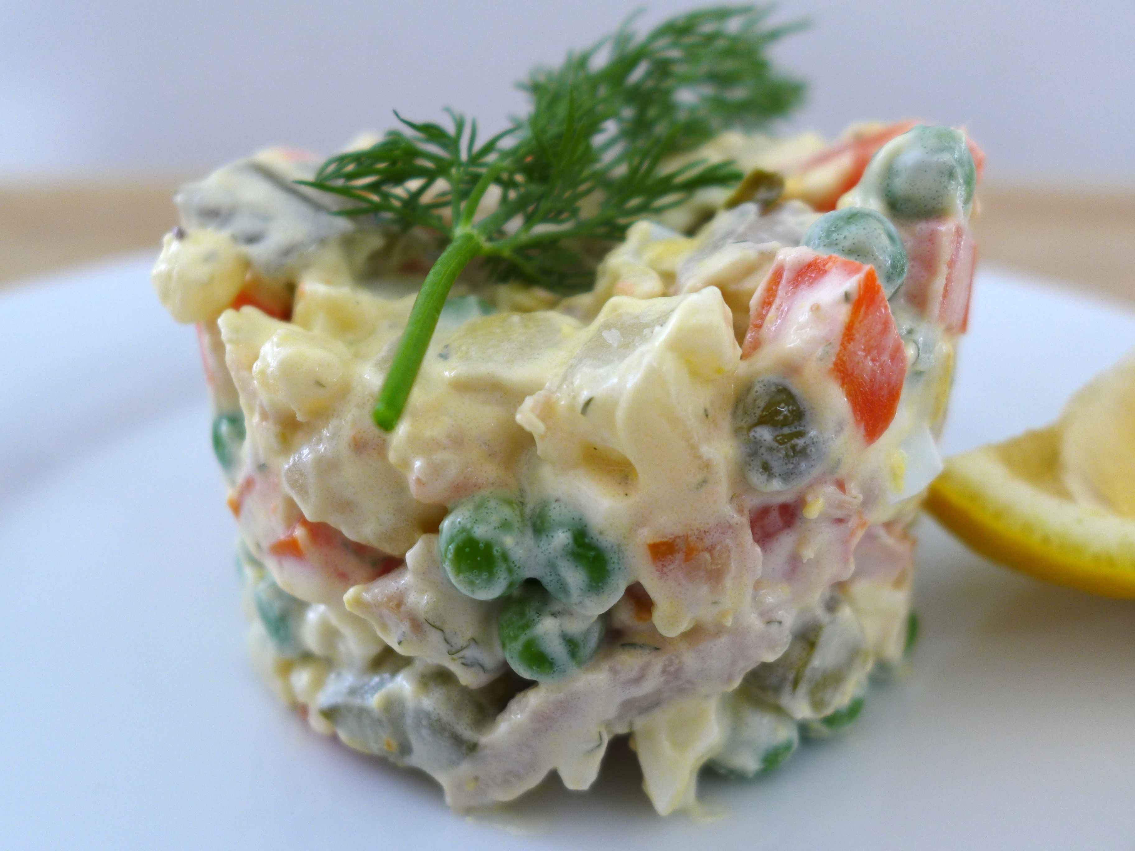 Tavuk göğsü ile sıcak salata hazırlamak nasıl Tavuk göğsü ile sıcak salata hazırlamak nasıl