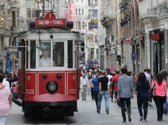 İSTİKLAL CADDESİ’NDE KEYİF VE LEZZET